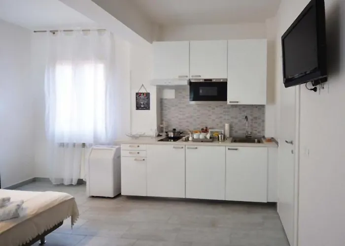 4-tourist House Bologna-studio - Self Check-in *