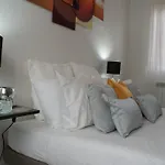 4-Tourist House Bologna-Studio - Self Check-In Apartment *