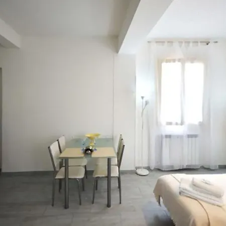 4-tourist House Bologna-studio - Self Check-in דירה בולוניה