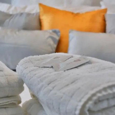 4-tourist House Bologna-studio - Self Check-in * بولونيا