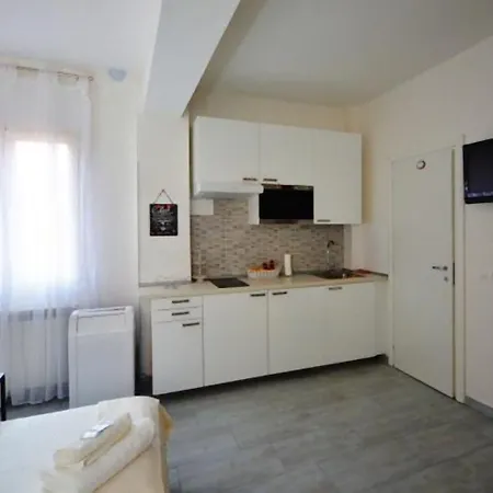 4-tourist House Bologna-studio - Self Check-in Daire