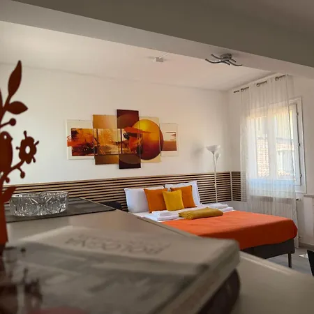 4-tourist House Bologna-studio - Self Check-in Bolonya