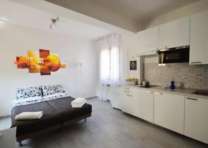 4-Tourist House Bologna-Studio - Self Check-In * Bologna